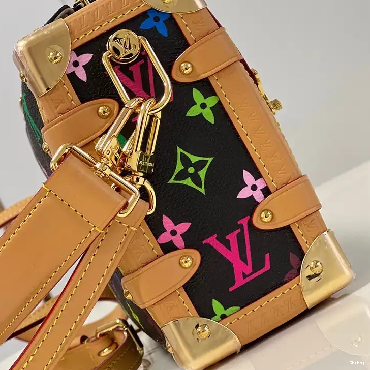 LV 2304YA0012 Bag 0516